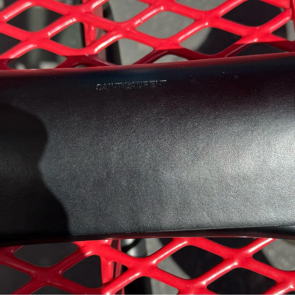 Saint Laurent Black Sunglasses SL 507 - Picture 9 of 11